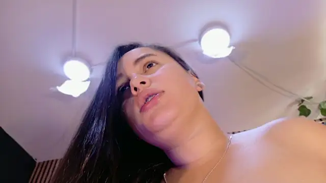 Victoria Ponce1 online show from September 26, 2025, 7:40 pm