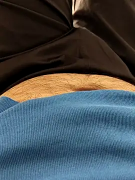 samee00721 online show from November 5, 2025, 7:08 am