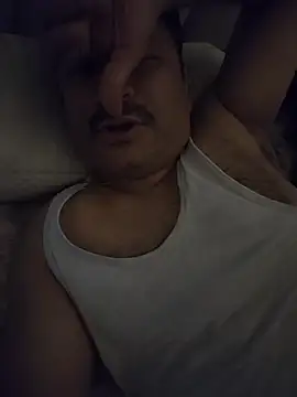 samee00721 online show from April 25, 2026, 2:58 pm