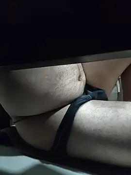 samee00721 online show from April 26, 2026, 6:38 pm