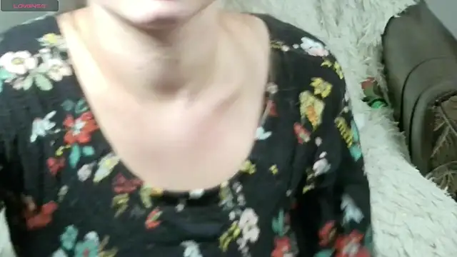 Mikki5P online show from September 25, 2025, 5:27 pm