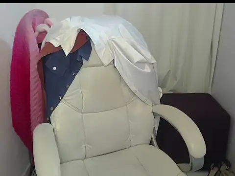 Xileny-Halliwey online show from January 25, 2025, 11:13 am