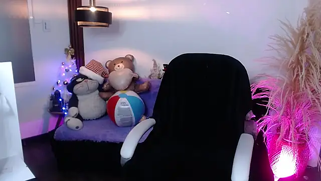 salome drasin online show from November 18, 2025, 9:58 am