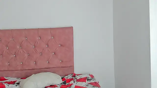 alexa  freddryy online show from January 25, 2025, 11:00 pm