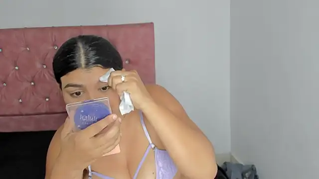alexa  freddryy online show from February 15, 2025, 6:33 pm
