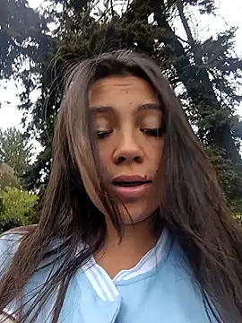 LIZ-06  online show from March 18, 2025, 12:36 pm