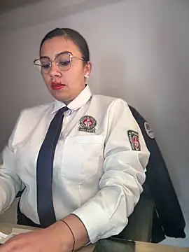 LIZ-06  online show from September 24, 2025, 1:58 pm