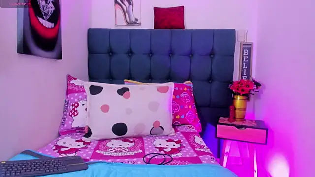 Hellen starx online show from October 26, 2025, 4:51 am