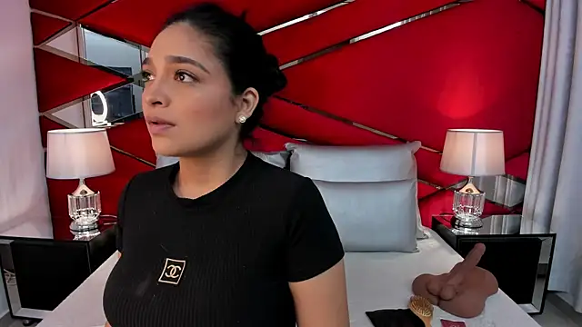 AdeleGray online show from February 28, 2025, 12:42 pm