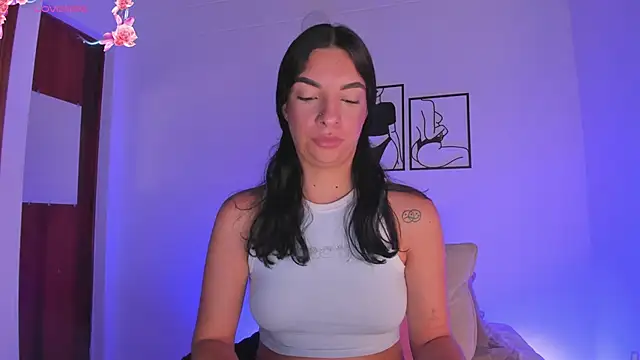 777AylinZ online show from November 18, 2025, 11:25 am