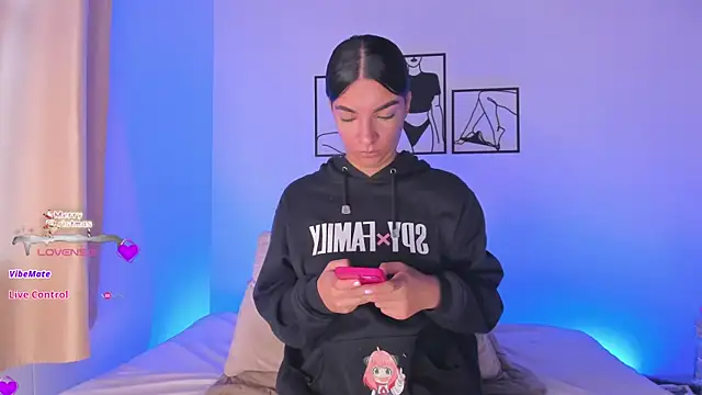 777AylinZ online show from December 15, 2025, 12:09 pm