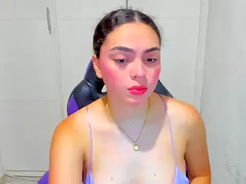 Lily anal squirt  online show from January 3, 2025, 8:01 pm