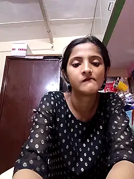 BabySlimmy10 online show from October 5, 2025, 6:50 pm