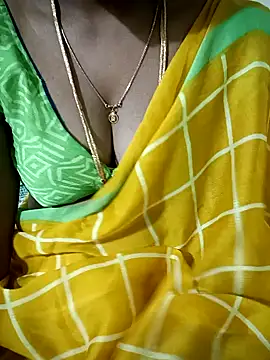 Cute-chinny online show from January 14, 2025, 3:26 pm