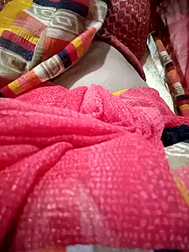 Cute-chinny online show from February 4, 2025, 5:55 pm