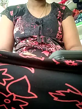 Cute-chinny online show from September 21, 2025, 6:48 am