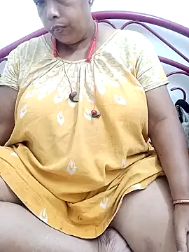 Hotty-rumi online show from November 28, 2025, 4:42 pm