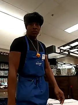 kobrashekyng online show from October 31, 2025, 3:02 pm