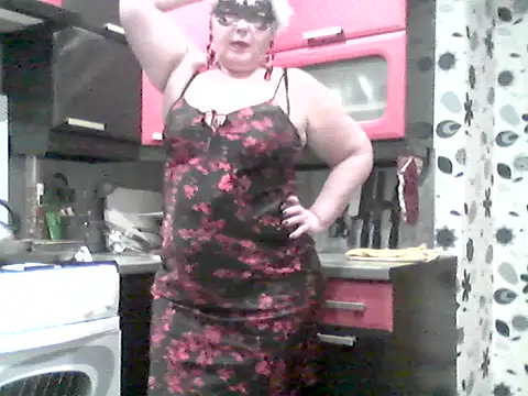 Lisa Suzie online show from February 17, 2026, 4:35 pm