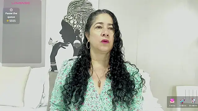 Snapshot of Adelesmithh chatting on February 19, 2025, 11:38 am Adelesmithh online show from February 19, 2025, 11:38 am