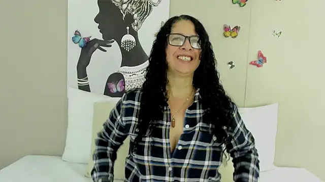 Snapshot of Adelesmithh chatting on December 2, 2025, 11:37 am Adelesmithh online show from December 2, 2025, 11:37 am