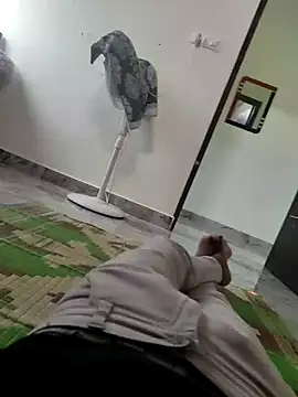 Snapshot of raamcxy chatting on December 21, 2024, 8:18 am raamcxy online show from December 21, 2024, 8:18 am