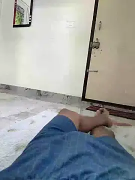 Snapshot of raamcxy chatting on December 30, 2024, 8:10 am raamcxy online show from December 30, 2024, 8:10 am