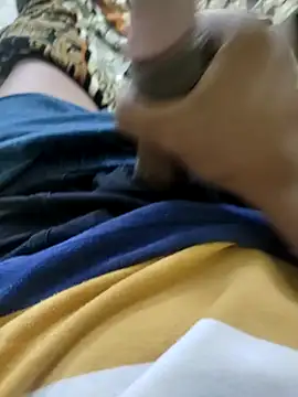 Snapshot of raamcxy chatting on February 5, 2025, 6:15 pm raamcxy online show from February 5, 2025, 6:15 pm