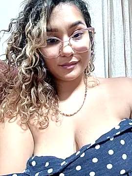 BrendaGirs online show from October 21, 2025, 3:18 am