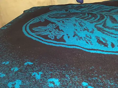 manuamador online show from February 26, 2025, 4:25 am