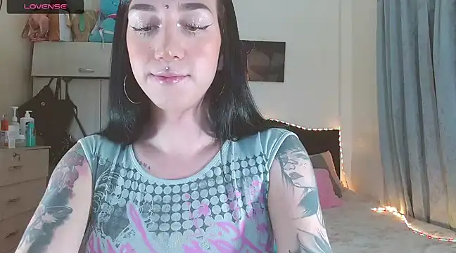 karla zambrano online show from March 19, 2025, 8:00 pm