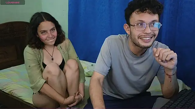 YuKinaHentaiI online show from December 14, 2024, 1:50 am