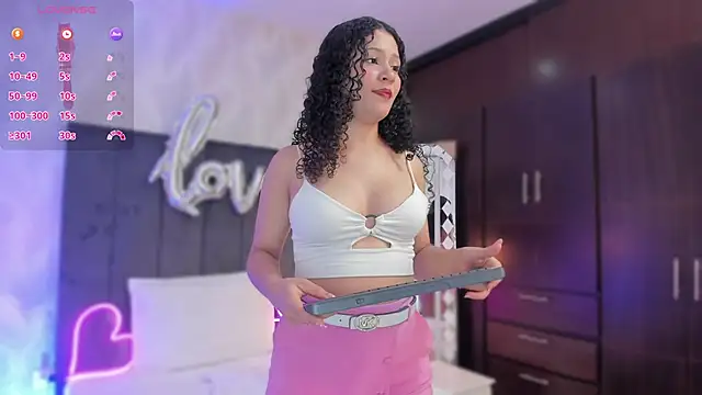 SHARONN     online show from February 24, 2025, 3:44 am