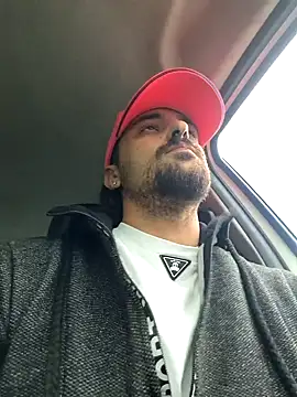 salvat22 online show from September 25, 2025, 2:10 pm