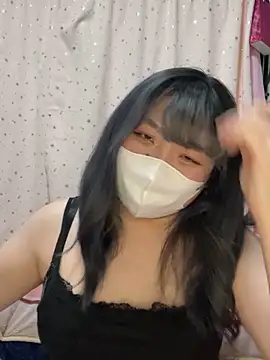 YUNA-yuna online show from February 13, 2025, 1:59 pm