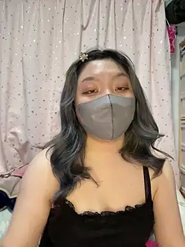 YUNA-yuna online show from February 25, 2025, 3:38 pm