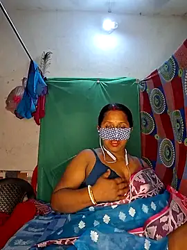 Snapshot of Real_Desi_Couple chatting on June 9, 2026, 5:24 pm Real Desi Couple online show from June 9, 2026, 5:24 pm