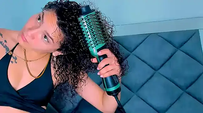 Nellyhills online show from February 8, 2025, 12:39 pm