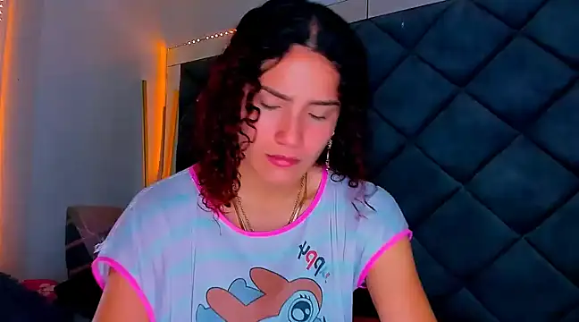 Nellyhills online show from February 27, 2025, 1:07 pm