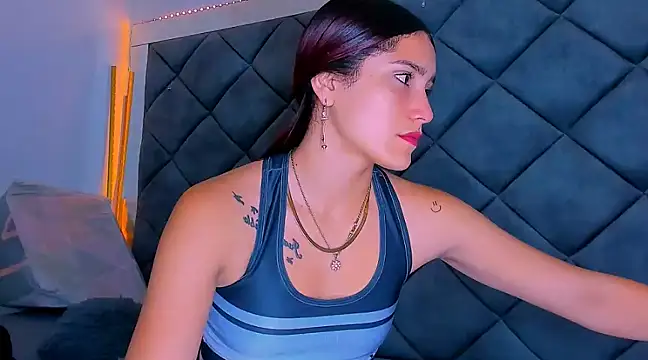 Nellyhills online show from March 18, 2025, 1:09 pm