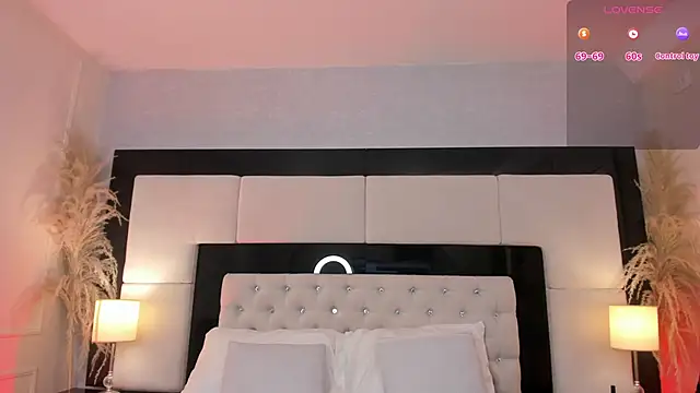 CarlaRossi  online show from January 11, 2026, 6:46 pm