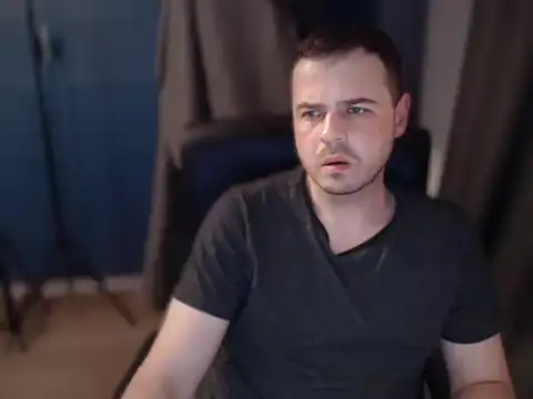 Snapshot of CuteMan33 chatting on July 15, 2026, 8:03 pm CuteMan33 online show from July 15, 2026, 8:03 pm