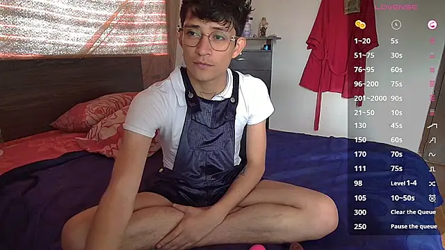 Sweet c4mer0n online show from October 14, 2025, 4:30 pm