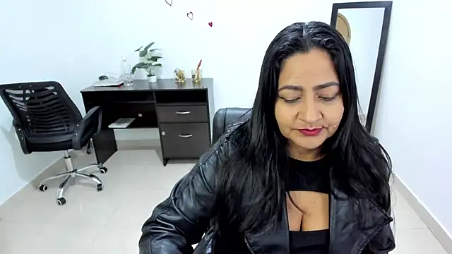 Adele Sweett online show from February 17, 2025, 11:34 am