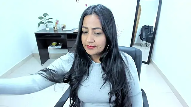 Adele Sweett online show from February 19, 2025, 2:55 pm