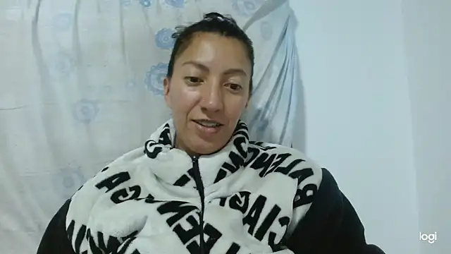 kaybabyhot online show from October 15, 2025, 2:44 am