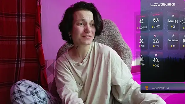 esajukyy online show from September 12, 2025, 3:45 pm