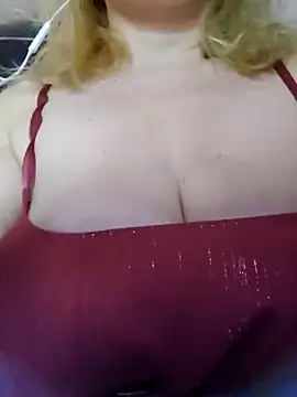 andreasara38 online show from March 15, 2025, 8:21 pm