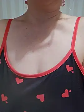 andreasara38 online show from July 4, 2026, 9:10 pm