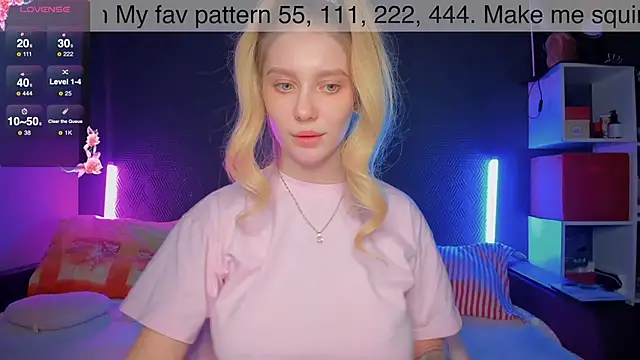 AliceMilman online show from March 4, 2025, 5:56 pm